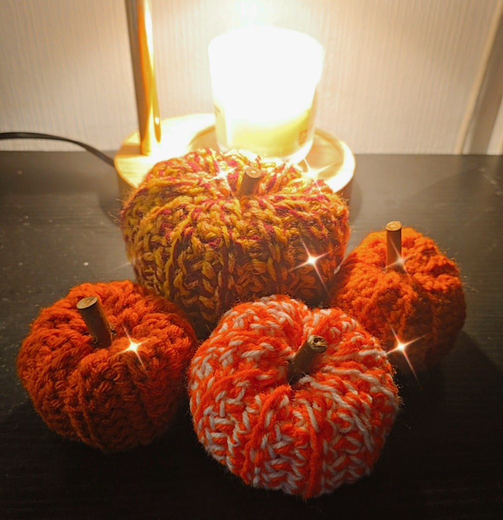 Crochet pumpkins